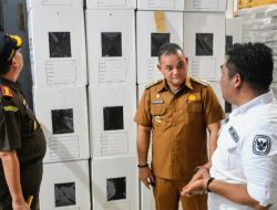 Pj Bupati Sinjai Pantau Pelipatan Surat Suara Pemilu 2024
