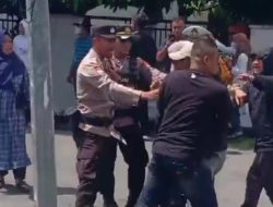 Demo di Kantor KPU Sinjai Ricuh, Polisi Amankan Sejumlah Massa dan Senjata Tajam