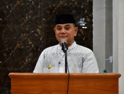 Pj. Bupati Safari Ramadan di Sinjai Barat dan Salurkan Paket Sembako hingga Pembangunan Masjid