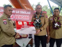 Sekjen Robben Rico Canangkan KSB di Sinjai dan Serahkan Bantuan LS 1 M