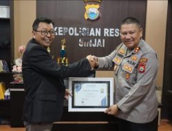 Kapolres Sinjai Terima Penghargaan Satker Terbaik dari KPPN
