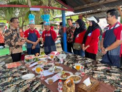 Sekda Sinjai Buka Lomba Kuliner Khas Laut Semarak HUT RI di Pesisir Pantai