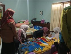 Andi Kartini Pimpin Anjangsana ke Sesepuh Golkar dan Berbagi dengan Warga Sinjai