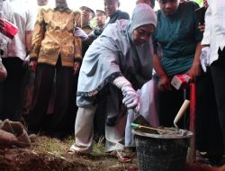 Masjid Agung Sinjai Dipoles Gaya Ottoman Modern