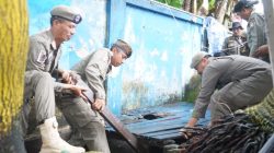 Camat Tallo Tertibkan Lapak PKL di Atas Drainase, Siapkan Lokasi Relokasi