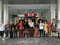 BRI Cabang Sinjai Rayakan HUT ke-81 RI dengan Balutan Pakaian Adat Nusantara