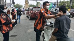 Bagikan Seribuan Masker, Pemuda Pancasila Sinjai Desak Pelaku Karhutla Ditangkap